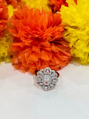 92.5 Silver Sunflora finger ring (size 14)