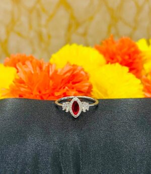 92.5 Silver RedEye finger ring (size )