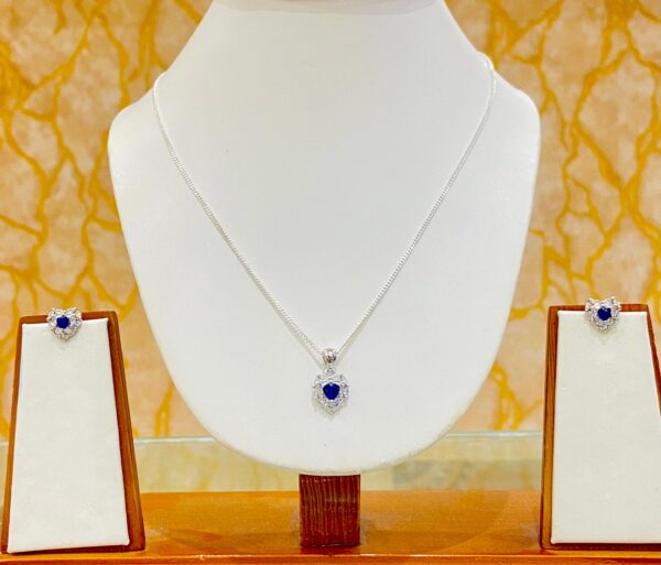 92.5 Pure Silver Blue Heart Pendant with tops (without chain)