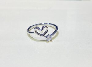 92.5 Silver HollowHeartyStone adjustable finger ring