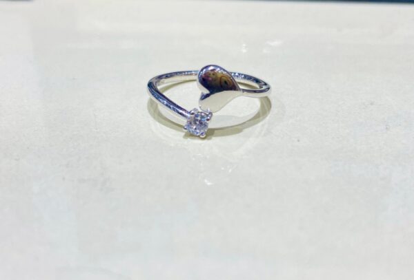 92.5 Silver HeartyStone adjustable finger ring