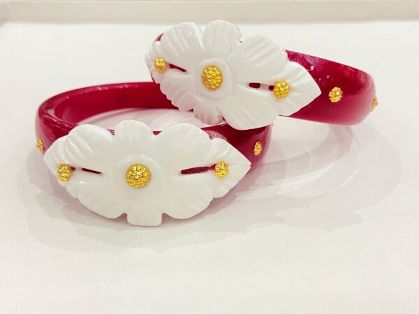 Original Shankha Mouth Floral Golden Dot Bracelet Pola (Single)