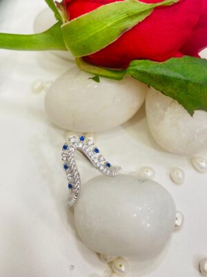 92.5 Silver Blue Stone Dot V Finger Ring