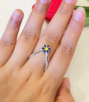 92.5 Silver Blue Yellow Heaven Floral V Finger Ring