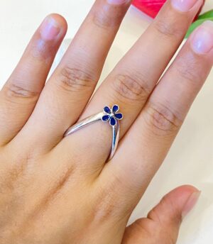 92.5 Silver Blue Floral V Finger Ring