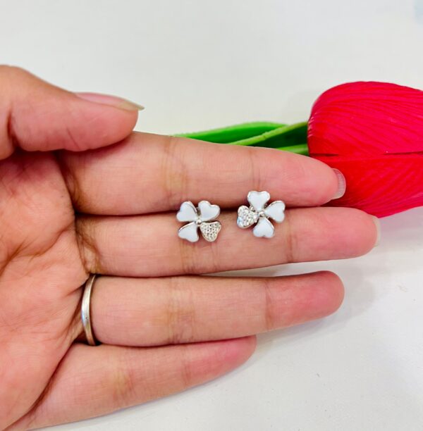 92.5 pure Silver White Flower Stone Tops
