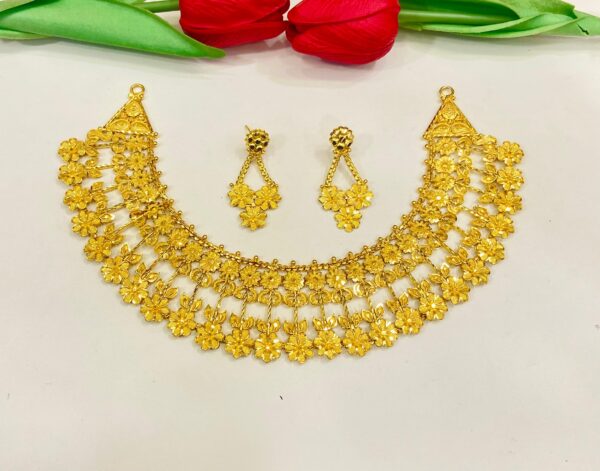 The Exclusive Bridal Necklace