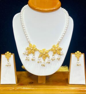 Gold replica Shiuli design pearl necklace