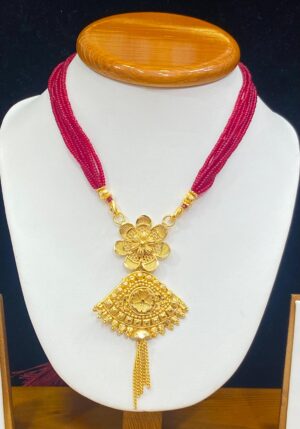 Floral Design Noksha Pendant (no ear)