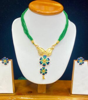 Shiuli Ful Kolka Blue Minekari Pendant With Ear Top