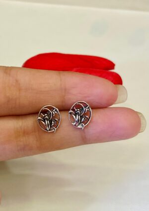 92.5 Pure Silver Oval Shape Earrings