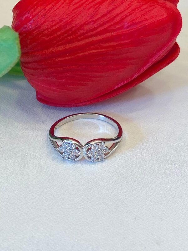 92.5 Silver Double Flower Finger Ring(size 12)
