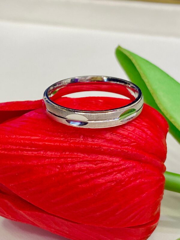 92.5 Silver Leaf Shape Finger Ring (Size-12-25)