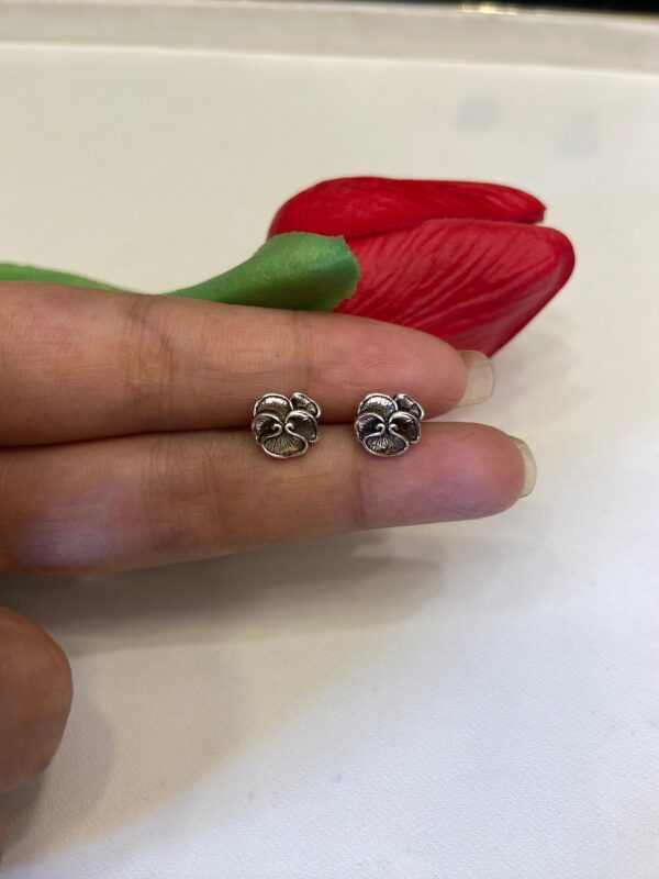 92.5 Pure Silver Flower Petals Earrings