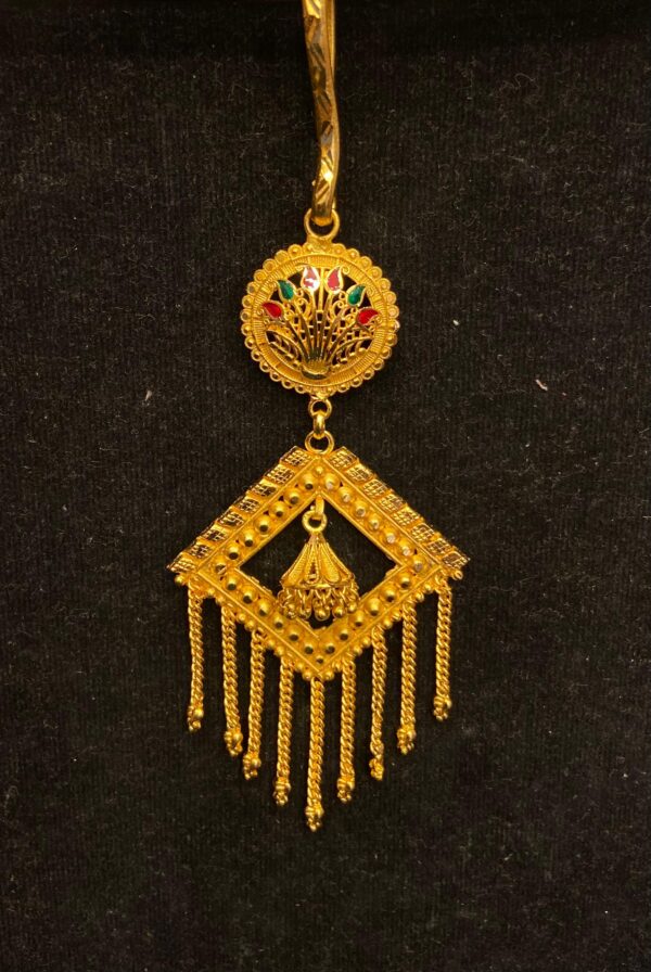 WhatsApp Image 2025-12-18 at 2.36.34 PM Barfi Shape Circle Kamar Chabi