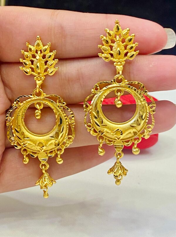 WhatsApp Image 2025-11-01 at 2.12.46 PM Leaf Style Jumka Kanbali