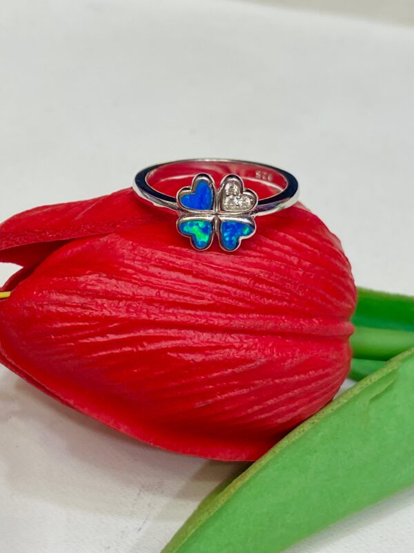 92.5 Silver Blue White Stone Heart Floral Shape Finger Ring (Size-15)