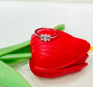 92.5 Silver Beautiful Floral Shape Finger Ring (Size- 8)