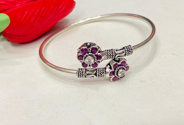 92.5 Pure Silver Pink Stone Floral Design Twist Bracelet (CN 14/170)