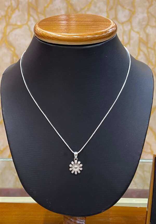 92.5 Pure Silver Daisy Flower Design Pendant  (Without Chain)