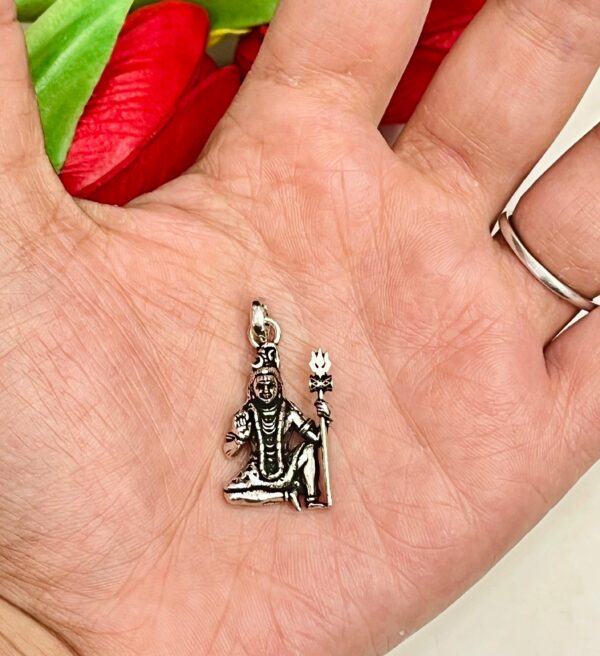92.5 Pure Silver Shiv Ji Medium Pendant (Without Chain)