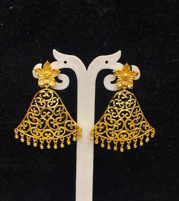 Triangle Shape Kolka Design Kanbali