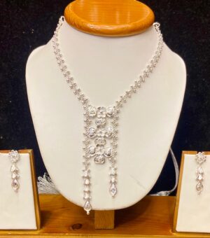 92.5 Pure Silver Floral Design Tie Chain With Earrings (CN 22-83)