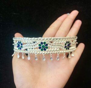 92.5 Pure Silver Minakari Flower Design Choker (CN 18-25)