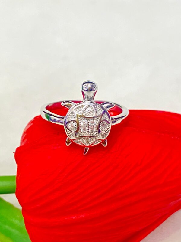 92.5 Silver Tortoise Stone Finger Ring