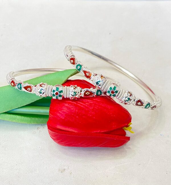 WhatsApp Image 2026-02-22 at 12.28.09 PM 92.5 Pure Silver Round Shape Mukh Minakari Monipuri Bala (CN23-85)