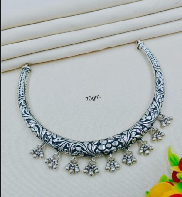 92.5 Pure Silver Oxidize Flower Naksha Design Hasuli (CN 70)