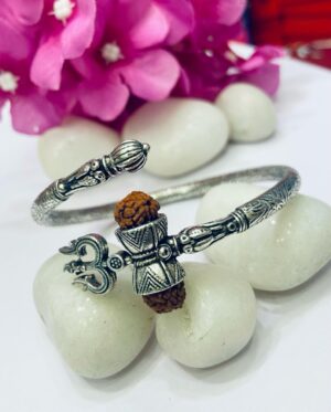 WhatsApp Image 2026-06-22 at 3.33.32 PM 92.5 Pure Silver Stylish Domru Karha Bangle