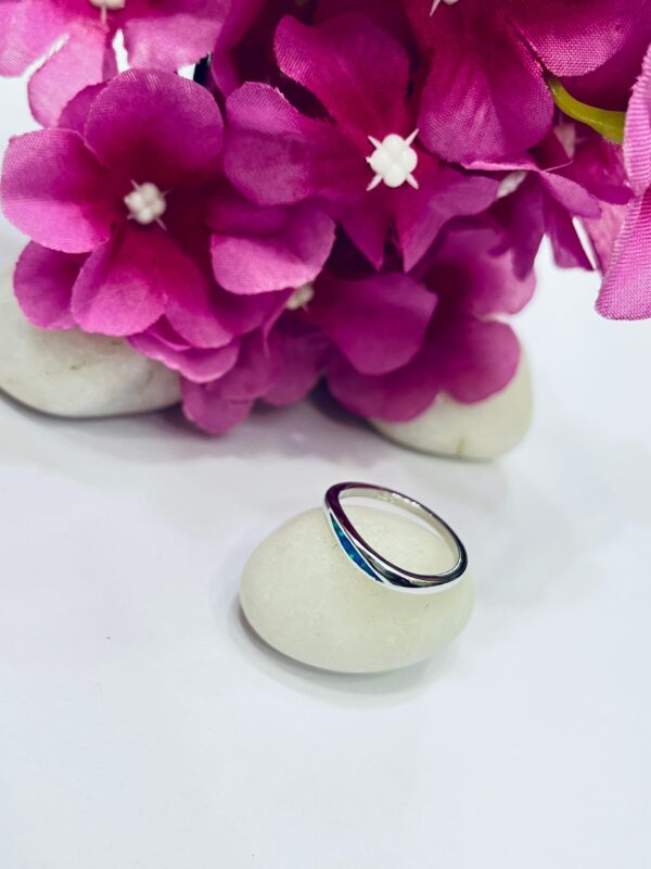 92.5 Pure Silver Beautiful Opal Finger Ring (Size-19)