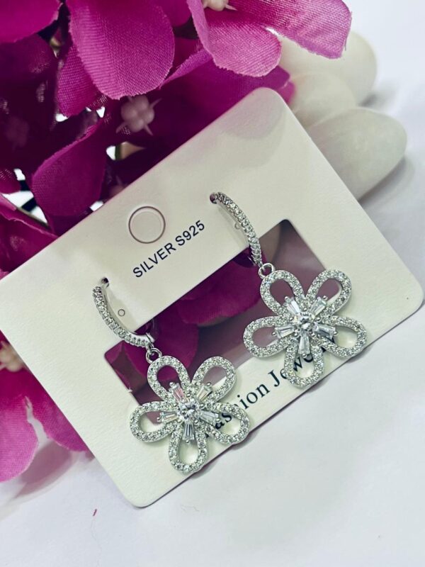 92.5 Pure Silver Hanging AD Stone Flower Design Earrings