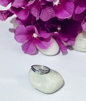 92.5 Pure Silver Premium Leaf Design Finger Ring (Size-11)