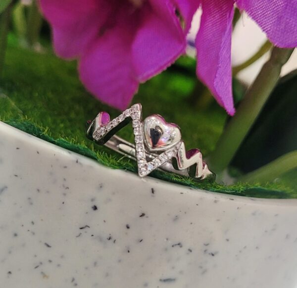 92.5 Pure Silver Premium Heart Beat Finger Ring (size-17)