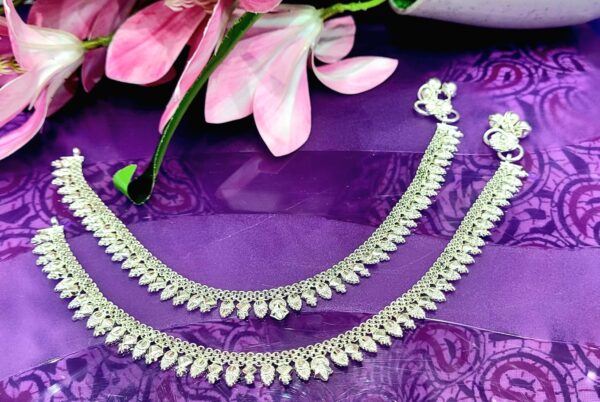 WhatsApp Image 2026-08-22 at 1.33.34 PM (1) 92.5 Pure Silver Nakshi Design Payal