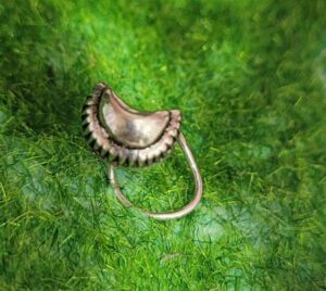 92.5 Pure Silver Oxidize Half Moon NosePin