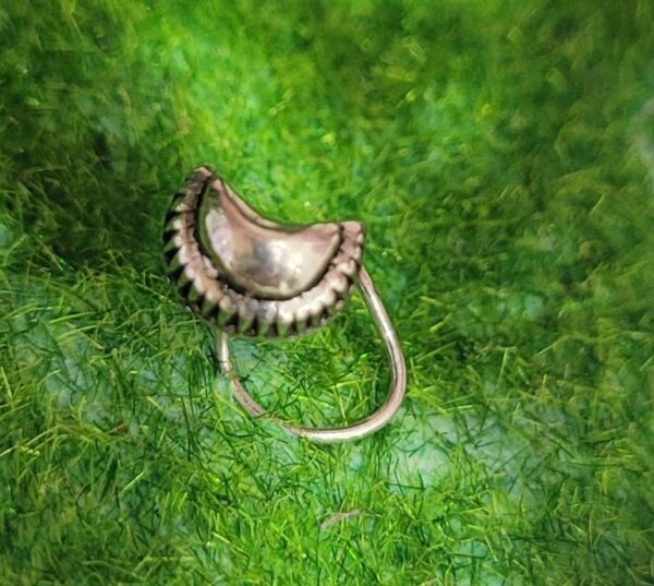 92.5 Pure Silver Oxidize Half Moon NosePin